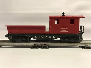 Lionel 6119 D&L & W Work Caboose Red Body Black Base - Picture 1 of 6