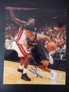 Fotografía autografiada de Josh Childress de 8"" X 10 - Imagen 1 de 2