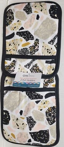 Set Of 2 Heat Resistant Pot Holders W/Neoprene back (7"x9") MULTICOLOR SHAPES,AM - Picture 1 of 6