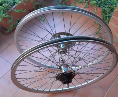 Coppia cerchi alluminio  Malvestiti 26" cassetta 8 velocità freno a disco ant. - Immagine 1 di 4