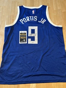 BOBBY PORTIS JR signed autographed MILWAUKEE BUCKS Jersey JSA COA - Picture 1 of 3