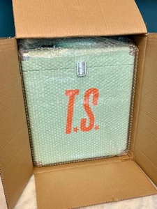 ✅ In hand ✅ Taylor Swift - The Life of a Showgirl Vinyl Case NEW - Imagen 1 de 4