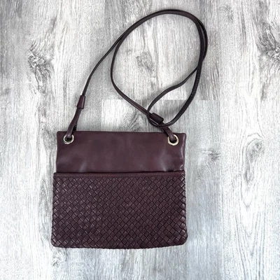 Bolso Bandolera Margot Cuero Tejido Cartera Marrón Cierre con Cremallera Boho Minimalista Foto 1 de 4