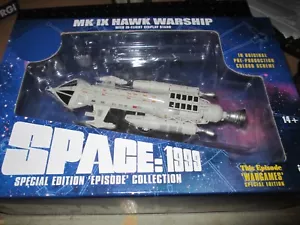 SIXTEEN 12 SPACE 1999 MK IX HAWK WARSHIP WHITE SPECIAL EDITION - Picture 1 of 5