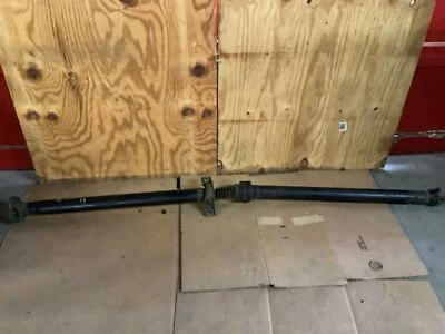 Minivan Dodge Grand Caravan 2011 tracción delantera 3,6 L V6 eje de transmisión hélice Cardan Foto 1 de 4