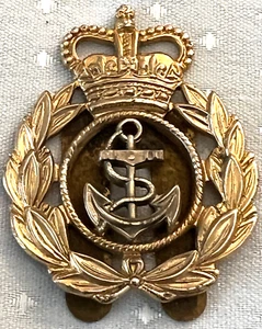 Naval Clip On Crown & Anchor Badge 40 W x 50 H x 5 D in mm (A) - Picture 1 of 2