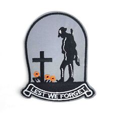 Damit wir vergessen Aufnäher aufbügeln Zweiter Weltkrieg 1. Weltkrieg Kreuz gefallener Soldat 2089