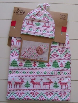 Baby Essentials Árbol de Navidad Reno Foto Op Sombrero y Envoltura Manta Bebé Foto 1 de 2