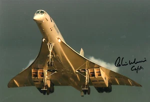 VUELO - COLIN MORRIS (piloto Concorde) - imagen firmada - 8" x 10" - en muy buena condición - Imagen 1 de 1