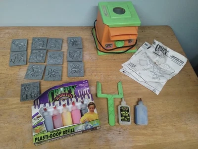 1993 Creepy Crawlers Workshop Bug Maker Toymax 9888 12 plates Power Rangers - Image 1 of 4