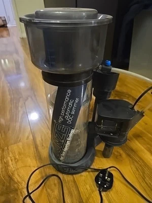Tunze Doc 9410 Skimmer - Image 1 of 4