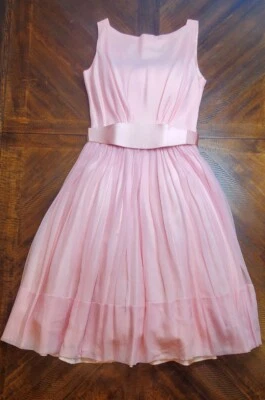 Vestido de festa rosa vintage anos 60 tamanho 2 cetim transparente linha A - Imagem 1 de 4