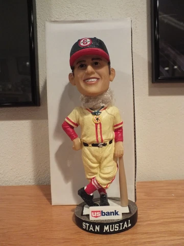 Stan Musial BOBBLEHEAD Gateway Grizzlies Medal of Freedom SGA St Louis Cardinals Cover