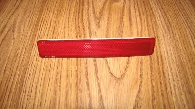 MERCURY MARINER REAR SIDE MARKER REFLECTOR LH 2005-2007 OEM DRIVER - Image 1 of 2