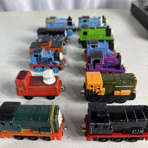 Thomas el tren Die Cast And Wood Lote de 12 - Imagen 1 de 8