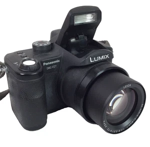 Panasonic LUMIX DMC-FZ7 6.0MP Digital Camera 12x Zoom  with Charger, Manuals - Picture 1 of 24