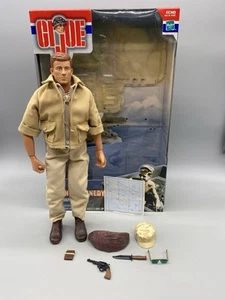 Hasbro GI Joe Modellino Comandante Barca Scala 1/6 12" John F. Kennedy PT 109 - Foto 1 di 17
