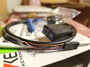KEYENCE PZ-41L(2.5M) Built-In Amplifier Photoelectric Sensor - UIC 43274401  NEW - Picture 1 of 5