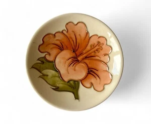 Vintage MOORCROFT POTTERY pink Hibiscus flower ceramic dish 1980's ENGLAND - Picture 1 of 4