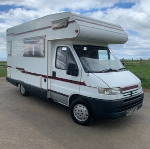 Holdsworth Fantasia 300 motorhome Peugeot Boxer based, Very low Mileage, 4 Berth - Picture 1 of 23