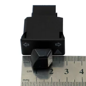 Black ABS 3 Pin Turn Signal Switch Fit for GY6 50CC 125CC 150CC Moped Scooter - Picture 1 of 5