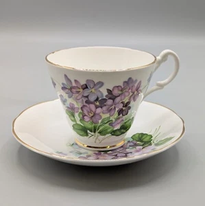 Juego de tazas y platillos de té Allyn Nelson Fine Bone China púrpura violetas floral Inglaterra - Imagen 1 de 10