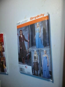 Simplicity 1347 Fantasy Kostüm Muster Misses 6-14 Cersei Arwen Prinzessin - Bild 1 von 1