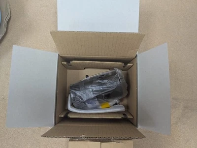 Rainbow H6X8DC4P TV Zoom Lens 203734 1/2" C 8-48mm F1.0 C-MT DC IRIS MANUAL ZOOM - Image 1 of 4