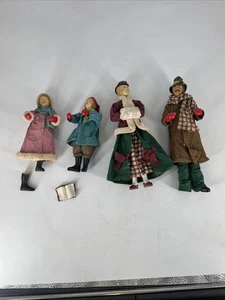 Vintage Possible Dreams Clothtiques Man & Woman And Kids. Christmas Carolers - Picture 1 of 9