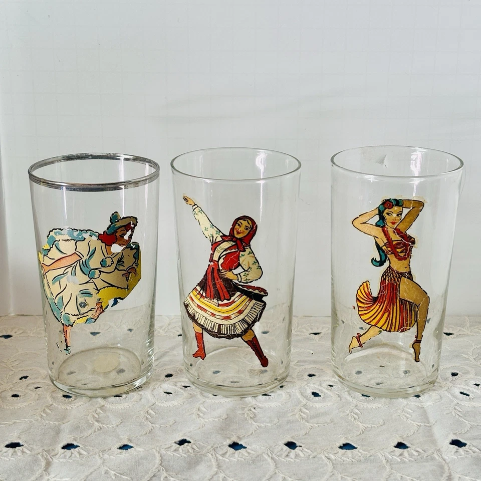 (3) Copas de cóctel vintage de 1940 Pinup Girl Peek-A-Boo desnuda arriesgada novedad Foto 1 de 4