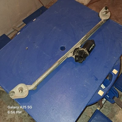 Conjunto de motor y transmisión limpiaparabrisas Chrysler 300 2005-2010 OEM  Foto 1 de 4