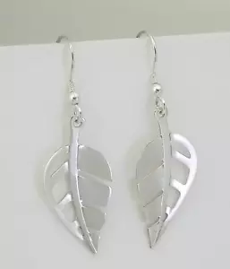 Pendientes colgantes de hojas hechos a mano de plata de ley 925 joyas naturaleza regalo para ella - Imagen 1 de 6