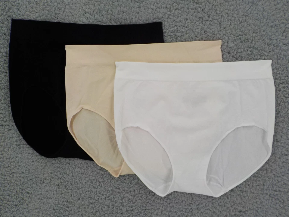 CAROLE HOCHMAN BRIEFS 3 PK SZ M BLACK BEIGE WHITE SEAMLESS FULL COVERAGE PANTIES - Image 1 of 4
