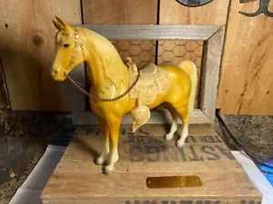 Caballo Breyer #57 Caballo Occidental Vintage con Silla de Silla, Cadena y Placa de Latón - Imagen 1 de 7