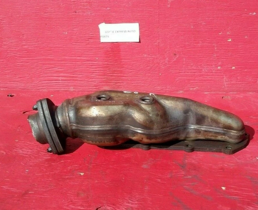 Colector de escape derecho Audi A8 Quattro 2004-2008 077253034AR OEM Foto 1 de 4