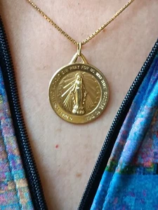 VINTAGE 14K GOLD VIRGIN MARY MEDALLION PENDANT 5.7 GR 2 SIDED AMAZING DETAILS. - Picture 1 of 6