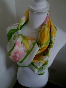 Vintage SW Kent AVON Floral Tulips / Daffodils Pattern 27" x 28" Square Scarf - Picture 1 of 4