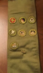 VINTAGE! Boy Scout Merit Sash with 7 Cut Edge Merit Badges Scout Ranks CS Ranks - Picture 1 of 5