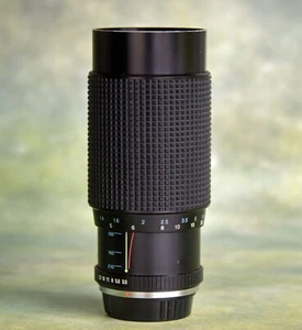 RMC Tokina P/K fitting 70-210mm 1:3.5 push-pull lens Made in Japan - Picture 1 of 3