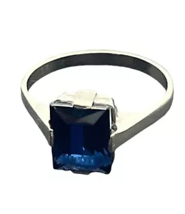 Anello oro bianco 10 kt pietra taglio smeraldo blu scuro firmato OB misura 4,5 vintage - Foto 1 di 23