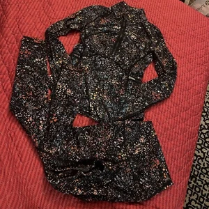 Lululemon Zip Front Of The Pack Size 2 Pants And Size 4 Jacket NWOT Flowerescent - Picture 1 of 24