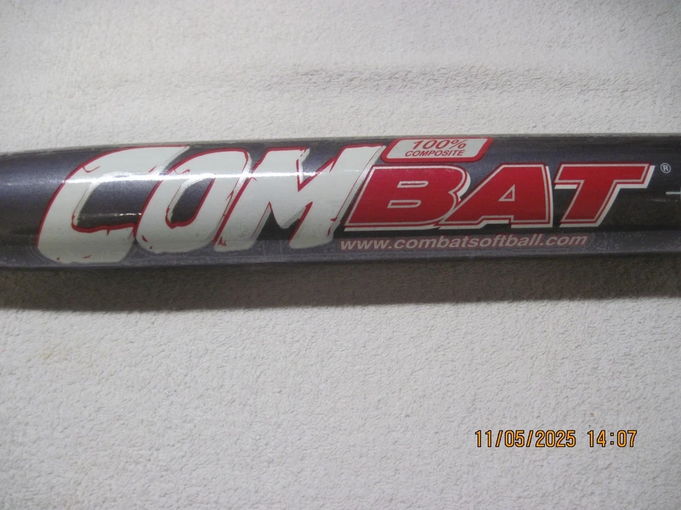 BATE DE SOFTBOL LANZAMIENTO LENTO ORIGINAL COMBAT DA BOMB 34" 26 OZ BIEN USADO Foto 1 de 1