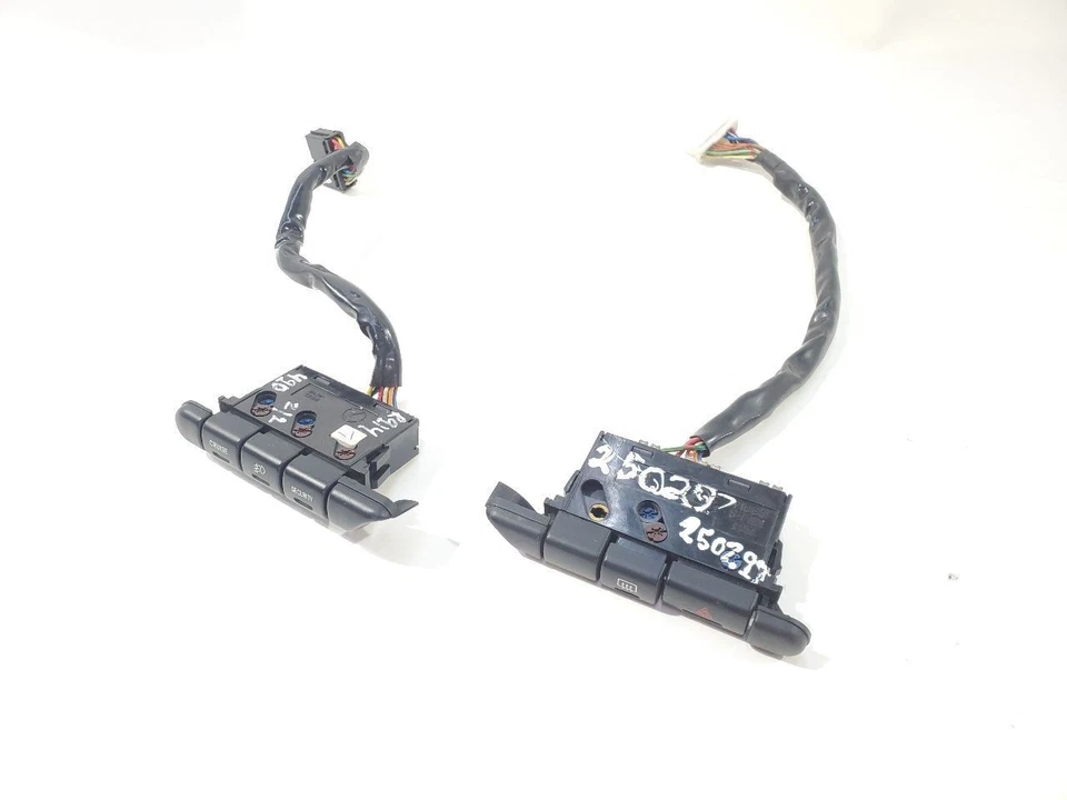 Оригинальные панели переключателей приборной панели водителя и пассажира для Subaru SVX 1992 года выпуска  - Изображение 1 из 4