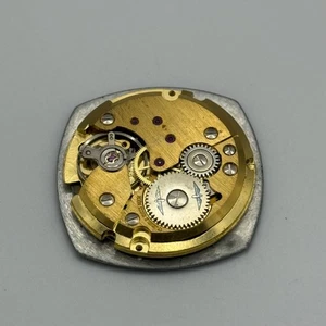 Rotary Peseux 7056 Watch Movement Manual Wind Date Vintage Swiss Parts 25.9mm - Picture 1 of 4