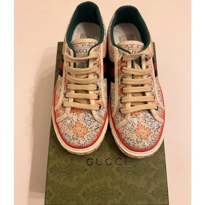 Auténticos zapatos de tenis Liberty of London x Gucci 1977 lona floral para mujer 8 Foto 1 de 4