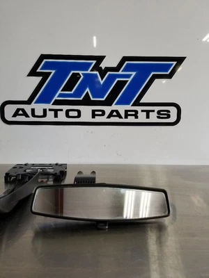 Espejo retrovisor Opt Ueu para GMC Sierra 1500 19-23, Silverado 1500 Foto 1 de 4