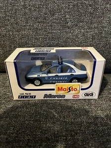 Fiat Marea azul 1/43 MAISTO versión modelo de distribuidor policía en caja - Imagen 1 de 6
