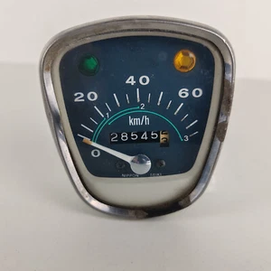 HONDA C50  SPEEDOMETER ASSY WITH 28.545 KMH - Picture 1 of 8