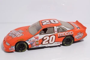 Tony Stewart #20 Home Depot 1999 Pontiac 1:24 Scale NASCAR Action - Picture 1 of 9