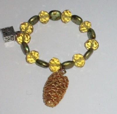 Caixa de oração Alexa's Angels pulseira berloque de cristal pedras facetadas ouro pinha - Imagem 1 de 4